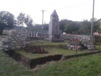 Válečný hrob v roce 2015